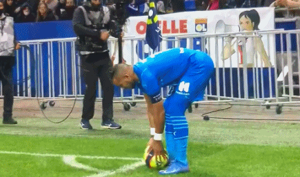 21世纪戴帽的巴萨球员：梅西48次断档领先，莱万4次跻身前五