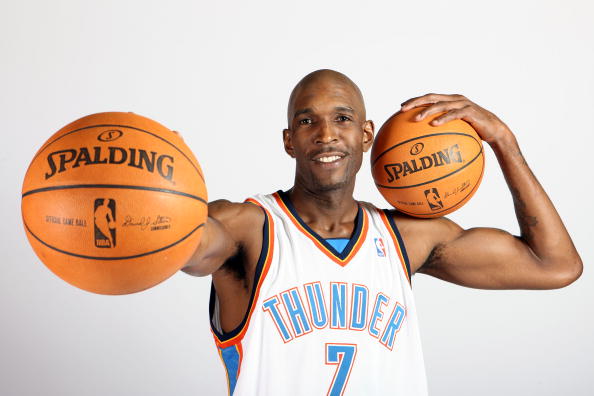 弗兰克：获胜后热刺晋级形势大好，西蒙斯延续了自身好状态（弗兰克：这场胜利令热刺出线前景光明，西蒙斯延续火热状态）