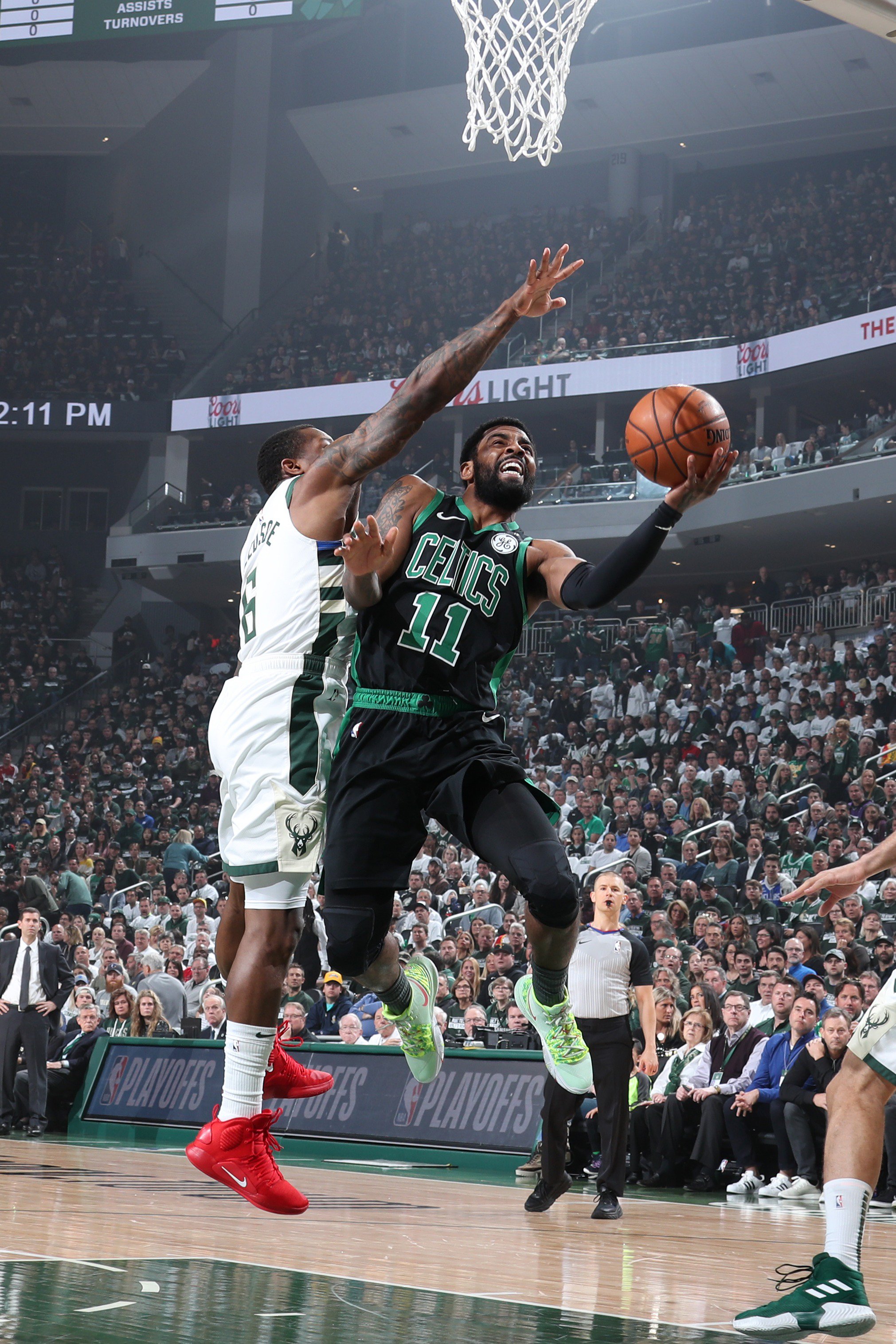 曼晚：曼联正在加紧追逐安德森，并希望与卡塞米罗降薪续约（曼晚：曼联加快引进安德森步伐，拟与卡塞米罗降薪续约）