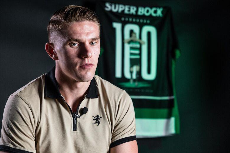 帕夫洛维奇：球队氛围很好，我们都为迈尼昂扑出点球感到高兴（帕夫洛维奇：球队氛围极佳，迈尼昂扑点令全队欣喜）