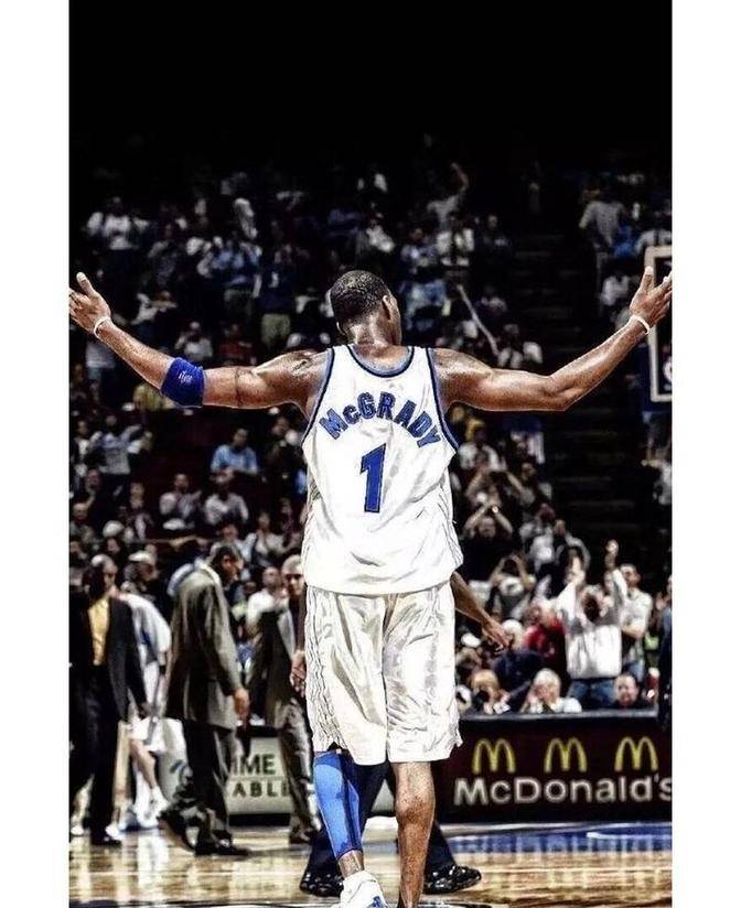 每体：莱万愿意接受降薪+替补，2026年初将和巴萨再谈（每体：莱万可接受降薪与替补身份，2026年初计划再与巴萨会面）