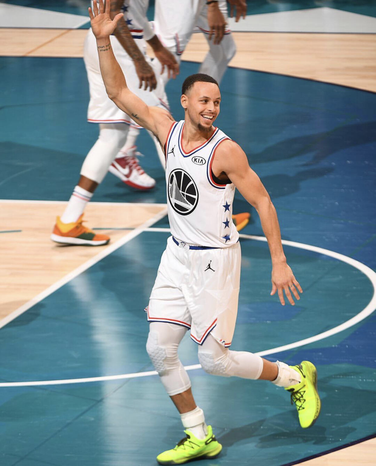 前裁判：布鲁日球员确实对什琴斯尼犯规了，但后者也存在失误（前裁判：布鲁日球员犯规属实，什琴斯尼亦有失误）